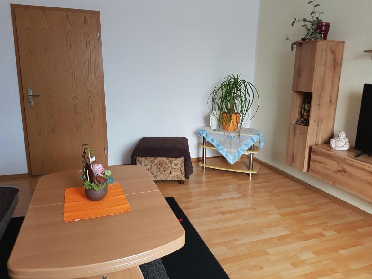 Ferienwohnung Am Viaduktweg Familie Roman Langenleuba-Niederhain Buitenkant foto